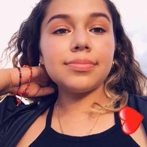 Meet your Posher, Abigail